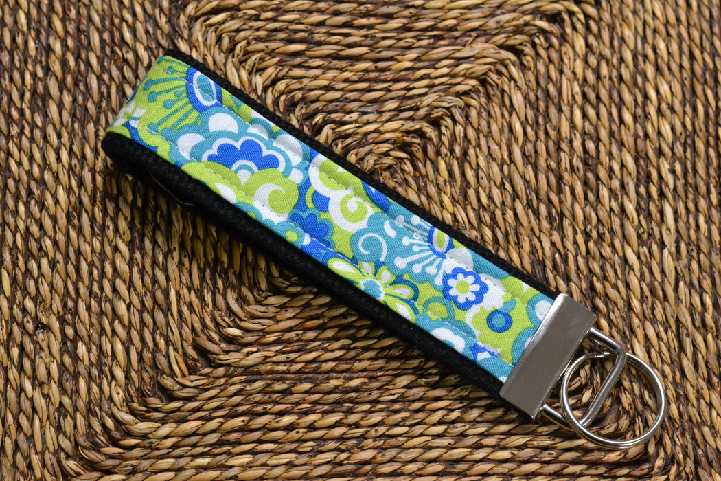 READY MADE Key Fob - Blue Lime floral